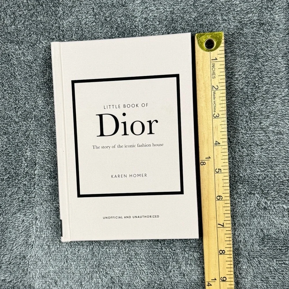 Little‎ Book of Dior Hardcover Fashion History Karen Homer Welbeck 9781787393776